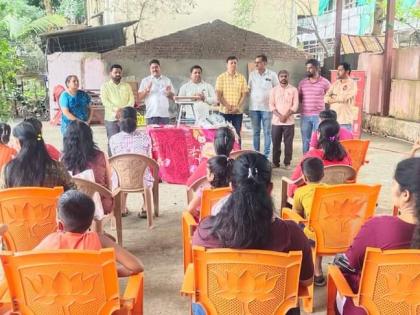 response of students to the environment supplemental ganesh idol workshop by bjp | भाजपतर्फे पर्यावरण पूरक गणेश मूर्ती कार्यशाळेला विद्यार्थ्यांचा उदंड प्रतिसाद