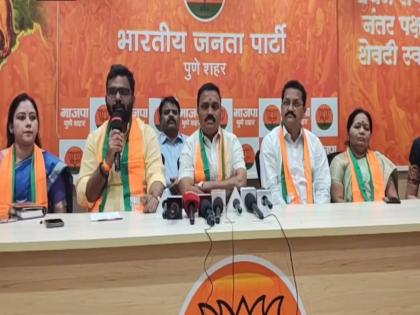 Shiv Sena belongs to Thackeray: Role of corporators who joined BJP | शिवसेना ठाकरे यांचीच; भाजपत आलेल्या नगरसेवकांची भूमिका Shiv Sena belongs to Thackeray: Role of corporators who joined BJP | शिवसेना ठाकरे यांचीच; भाजपत आलेल्या नगरसेवकांची भूमिका