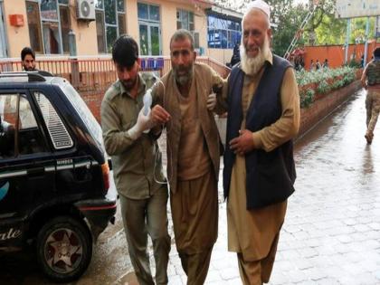 Twin bomb blastbombers at a mosque; 62 died and more than 100 were injured in afghanistan | मशिदीत दोन बॉम्बस्फोट; ६२ जणांचा मृत्यू तर १०० हून अधिक जण जखमी 