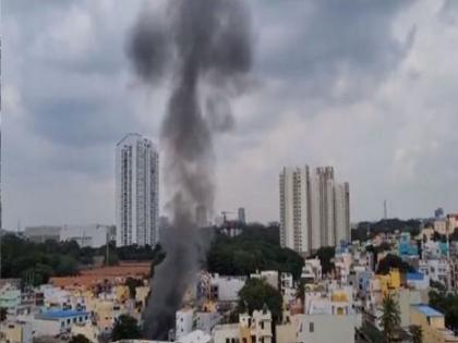 Boiler blast at a food factory in Bangalore, killing two and seriously injuring three | फूड फॅक्टरीमध्ये बॉयलरचा भीषण स्फोट, दोघांचा मृत्यू तर तिघे गंभीर जखमी