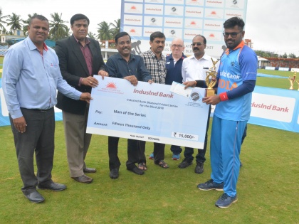 Indian blind cricket team won the bilateral Twenty20 series against England | भारतीय अंध क्रिकेट संघाने इंग्लंडविरुद्धची ट्वेन्टी-२० मालिका जिंकली