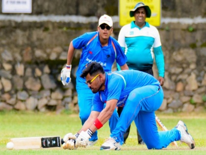 India's blind cricket team beat England by 198 runs | भारतीय अंध क्रिकेट संघाची इंग्लंडवर 198 धावांनी मात 