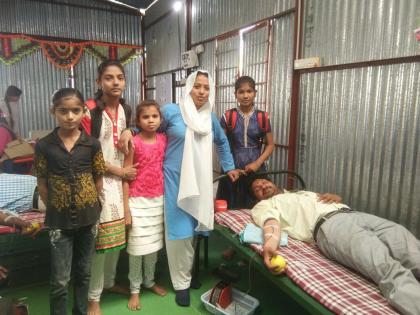 In Buldhana 140 people donated blood | बुलडाण्यात भक्तीला सामाजिकतेची जोड;  १४० जणांनी केले रक्तदान