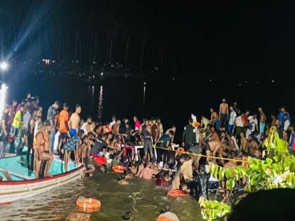 six people died after a tourist boat capsized near tanur in malappuram district of kerala | Kerala Malappuram Boat Accident: केरळच्या मलप्पुरम येथे पर्यटकांची बोट उलटली; १५ जणांचा मृत्यू, मदतकार्य युद्धपातळीवर सुरू 