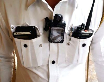 Purchase of 200 body cameras for Nagpur Police: Information in High Court | नागपूर पोलिसांकरिता २०० बॉडी कॅमेरे खरेदी : हायकोर्टात माहिती