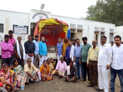 After the death of the relatives, relatives demanded the arrest of the accused | वृद्धाच्या मृत्यूनंतर आरोपींच्या अटकेसाठी नातेवाईकांनी मृतदेह नेला ठाण्यात