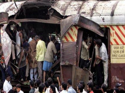 There is not enough evidence that the accused went to Pakistan, the court observed while releasing 12 accused. | आरोपी पाकिस्तानला गेल्याचे पुरेसे पुरावे नाहीत, १२ आराेपींची सुटका करताना न्यायालयाचे निरीक्षण There is not enough evidence that the accused went to Pakistan, the court observed while releasing 12 accused. | आरोपी पाकिस्तानला गेल्याचे पुरेसे पुरावे नाहीत, १२ आराेपींची सुटका करताना न्यायालयाचे निरीक्षण