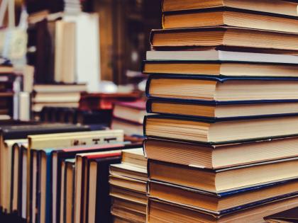 Education experts in the state have strongly criticized the acceptance of textbooks 'as is'. | पाठ्यपुस्तके ‘जशीच्या तशी’ स्वीकारण्यावरून राज्यातील शिक्षण तज्ज्ञांकडून कडाडून टीका Education experts in the state have strongly criticized the acceptance of textbooks 'as is'. | पाठ्यपुस्तके ‘जशीच्या तशी’ स्वीकारण्यावरून राज्यातील शिक्षण तज्ज्ञांकडून कडाडून टीका