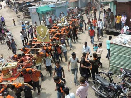 Grand kavad yatra festival in borgaon | बोरगावात भव्य कावड यात्रा महोत्सव