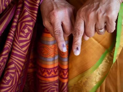 Both wives of a tribal man from Alirajpur in Madhya Pradesh have won panchayat elections | अलीराजपूरमधील आदिवासी पुरूषाच्या दोन्ही पत्नींनी पंचायत निवडणुकीत मारली बाजी 