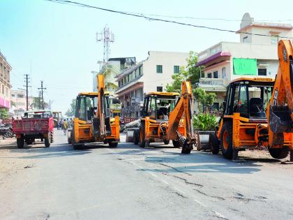 Employment collapses; Action on the tired speed | नियोजन कोलमडले; कासव गतीने कारवाई