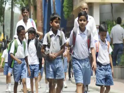 12-year-old schoolboy dies of heart attack, died in school bus | 12 वर्षीय शाळकरी मुलाचा हृदयविकाराच्या झटक्याने मृत्यू, शाळेच्या बसमध्ये सोडला जीव