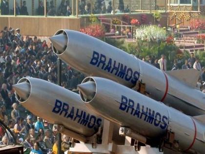 BrahMos test for the first time from the Sukhoi flight | सुखोई विमानांवरून पहिल्यांदाच होणार ब्राह्मोसची चाचणी