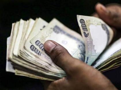 एक लाख लाच मागितली, २२ हजार घेण्याची तयारी; सहायक निंबधक एसीबीच्या जाळ्यात अडकला एक लाख लाच मागितली, २२ हजार घेण्याची तयारी; सहायक निंबधक एसीबीच्या जाळ्यात अडकला