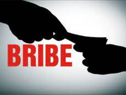 Bribery is rampant even in denominations and curfews | नोटाबंदी, संचारबंदीतही लाचखोरी जोरात