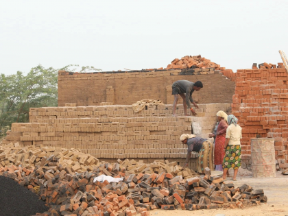  Permission for bricks factory; Pollution Control Board changes the rules | वीटभट्टीसाठी लागणार परवानगी; प्रदूषण नियंत्रण मंडळाने केला नियमात बदल