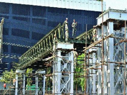  Elphinstone's girder was standing! Special Block on Central, Western Railway | एल्फिन्स्टनचा गर्डर उभा राहिला! मध्य, पश्चिम रेल्वेवर विशेष ब्लॉक  