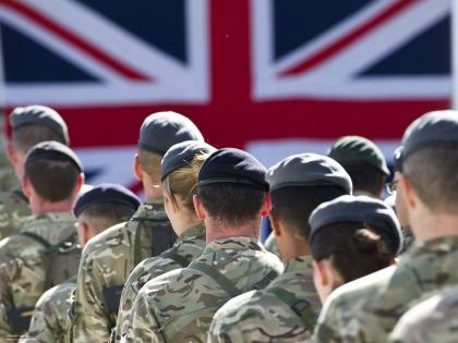 Fitness? - No, British soldiers were criticized for their teeth! | लेख: फिटनेस?- नव्हे, दातांमुळे ब्रिटिश सैनिकांवर गदा ! Fitness? - No, British soldiers were criticized for their teeth! | लेख: फिटनेस?- नव्हे, दातांमुळे ब्रिटिश सैनिकांवर गदा !