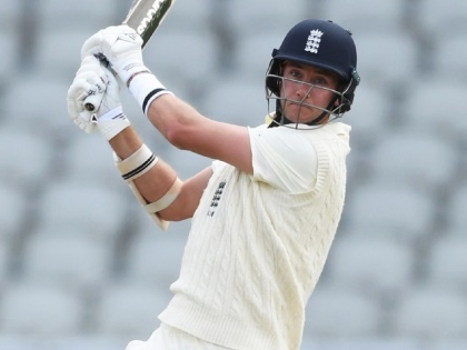 Stuart Broad Test half-century from just 33 balls, first since 2017; joint-third fastest for England  | England vs West Indies 3rd Test : स्टुअर्ट ब्रॉडनं धू धू धुतलं; नोंदवला 18 वर्षांत इंग्लंडच्या फलंदाजांना न जमलेला विक्रम 