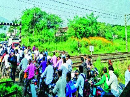 School Bus Pratap, Traffic Jam Trouble | स्कूल बसचा प्रताप, ट्रॅफिक जॅमचा त्रास