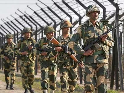 Bangladeshi nationals attempt to kidnap BSF jawan, drag him to Bangladesh, then... | बीएसएफच्या जवानाचं अपहरण करण्याचा बांगलादेशी नागरिकांकडून प्रयत्न, ओढत नेलं बांगलादेशात, त्यानंतर... Bangladeshi nationals attempt to kidnap BSF jawan, drag him to Bangladesh, then... | बीएसएफच्या जवानाचं अपहरण करण्याचा बांगलादेशी नागरिकांकडून प्रयत्न, ओढत नेलं बांगलादेशात, त्यानंतर...