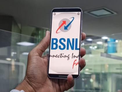 BSNL's cheap and great plan; Unlimited calling and data benefits! Warning bell for Airtel-Jio | BSNL चे स्वस्त अन् मस्त प्लॅन; अनलिमिटेड कॉलिंगसह डेटाचे फायदे! Airtel-Jio साठी धोक्याची घंटा BSNL's cheap and great plan; Unlimited calling and data benefits! Warning bell for Airtel-Jio | BSNL चे स्वस्त अन् मस्त प्लॅन; अनलिमिटेड कॉलिंगसह डेटाचे फायदे! Airtel-Jio साठी धोक्याची घंटा