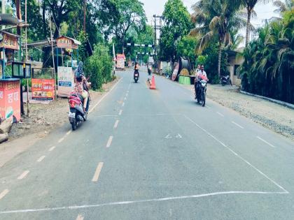 Protest against bridge work on old Budhgaon road in Sangli | सांगलीतील जुना बुधगाव रस्त्यावरील पुलाच्या कामास विरोध