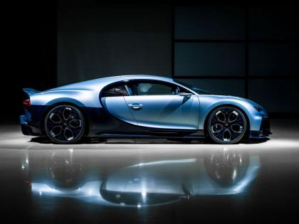 Bugatti sold the last car bugatti chiron; Billionaires lined up to buy petrol car... hit new record | बुगाटीने अखेरची कार विकली; पेट्रोल कार घेण्यासाठी अब्जाधीशांच्या रांगा लागल्या...