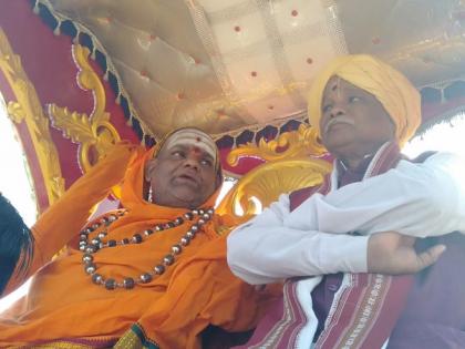 procession of Shankaracharya, gurupithadhish in buldana | बुलडाण्यात शंकराचार्य, गुरूपिठाधीशांची मिरवणूक