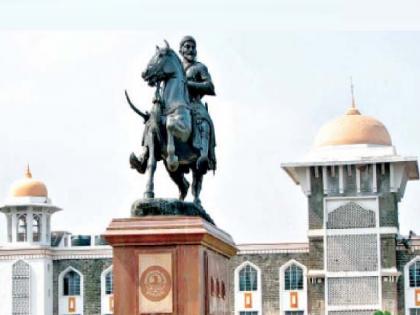 Many buildings in Shivaji University are without permission, discussion in Heritage Committee of Kolhapur Municipal Corporation | शिवाजी विद्यापीठातील अनेक इमारती विनापरवाना, कोल्हापूर महापालिकेच्या हेरिटेज समितीत चर्चा