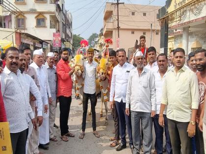 welcoming decision to remove bullock cart race supreme court pune | Bullock Cart Race: गोठ्यातील बैलांची मिरवणूक काढून निर्णयाचे स्वागत