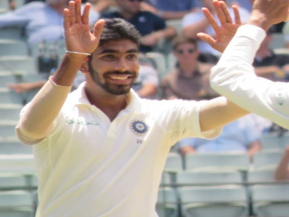 IND vs AUS 3rd Test:A stunning slower ball from Jasprit Bumrah to finish the morning session! | IND vs AUS 3rd Test : जसप्रीत बुमराचा Stunning Ball, दिग्गजांकडून कौतुक