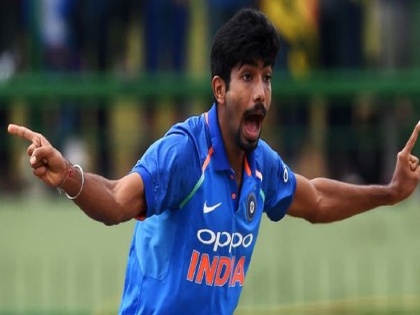 THird ODI between India vs Srilanka | तिसरी वनडे: बुमराहचा पॉवर पंच, भारताला विजयासाठी 218 धावांचे माफक आव्हान