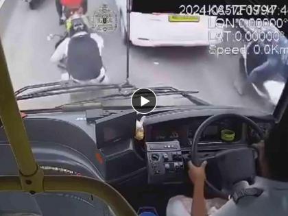 in Karnataka A bus driver lost control of the vehicle and crashed into several vehicles in Bengaluru, watch here video | अंगावर काटा आणणारे दृश्य! उभ्या असलेल्या वाहनांना चिरडत नेले; बस चालकालाही विश्वास बसेना