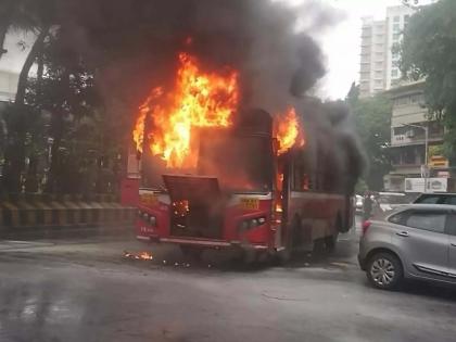 Navi Mumbai bus catches fire in Andheri; Passengers rescued safely; Short circuit suspected | नवी मुंबईची बस अंधेरीत जळाली; प्रवाशांची सुखरूप सुटका; शॉर्टसर्किटचा संशय Navi Mumbai bus catches fire in Andheri; Passengers rescued safely; Short circuit suspected | नवी मुंबईची बस अंधेरीत जळाली; प्रवाशांची सुखरूप सुटका; शॉर्टसर्किटचा संशय