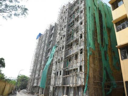 Substandard housing for mill workers; MHADA has begun repairs with painting | गिरणी कामगारांच्या माथी मारणार नित्कृष्ट घरे; म्हाडाकडून रंगरंगोटीसह दुरुस्ती सुरू