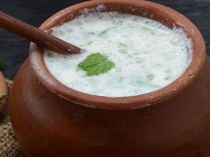 benefits of buttermilk during summer | Summer health tips: उन्हाळ्यात प्या थंडगार ताक अन् ठेवा 'हे' आजार दूर, वजन तर झटपट कमी होईल