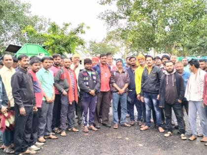 Another strike by Municipal Clock Tower workers; Ignoring various demands of workers | नगर पालिका घंटागाडी कामगारांचे पुन्हा कामबंद आंदोलन; कामगारांच्या विविध मागण्यांकडे दुर्लक्ष