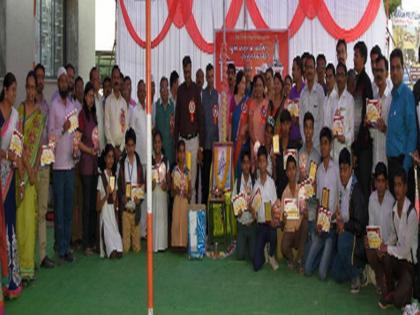 Dhule taluka level science exhibition: 12 tools selected at district level | धुळे तालुकास्तरीय विज्ञान प्रदर्शन: १२ उपकरणांची निवड