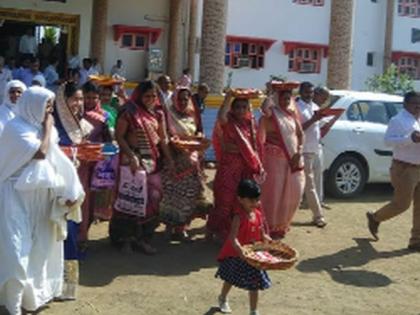 Flag hoisting in Vimalnath temple | विमलनाथ मंदिरात ध्वजारोहण