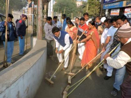 Cleanliness campaign welcomes new year! | स्वच्छता मोहिमेने नववर्षाचे स्वागत!