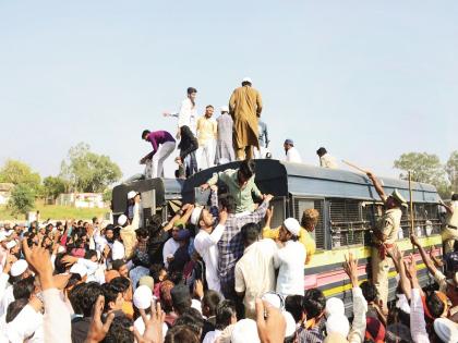 Muslim Brotherhood protest against CAA, NRC in Hingoli | सीएए, एनआरसी विरोधात हिंगोलीत मुस्लिम बांधवांचे जेलभरो आंदोलन