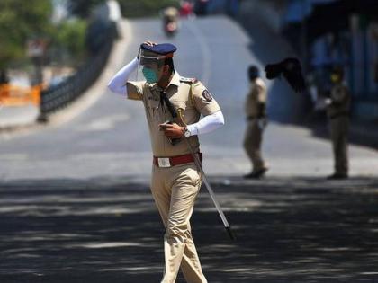 As many as 95 policemen died in four months due to coronary obstruction | कोरोनाची बाधा झाल्याने चार महिन्यांत तब्बल ९५ पोलिसांचा मृत्यू