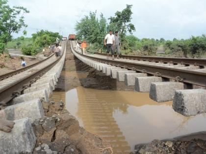 Wardha-Yavatmal-Nanded railway line has not received Rs 214 crore | वर्धा-यवतमाळ-नांदेड रेल्वेमार्गाला २१४ कोटींचा निधी मिळालाच नाही