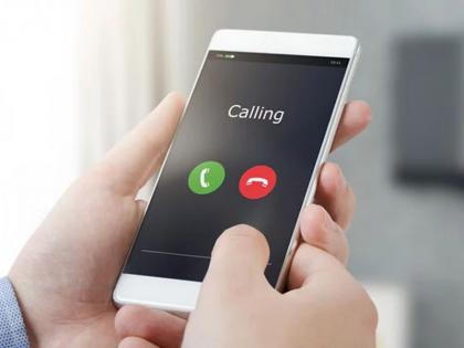 Indian number used to appear on international calls, illegal 'call routing' racket busted by police | आंतरराष्ट्रीय कॉलला दिसायचा भारतीय नंबर, बेकायदा ‘कॉल राउंटिंग’चे पाेलिसांनी उधळले रॅकेट