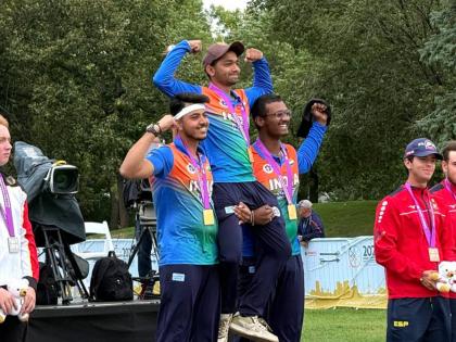 India's shock in Canada too, 'Golden Boy' Mihir's accurate shooting gives India world gold | कॅनडातही भारताचा डंका, ‘गोल्डन बॉय’ मिहीरच्या अचूक नेमबाजीने भारताला जागतिक सुवर्ण India's shock in Canada too, 'Golden Boy' Mihir's accurate shooting gives India world gold | कॅनडातही भारताचा डंका, ‘गोल्डन बॉय’ मिहीरच्या अचूक नेमबाजीने भारताला जागतिक सुवर्ण