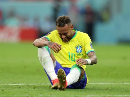 Fighting is in my blood, Neymar shared a photo of his feet | संघर्ष करणे माझ्या रक्तात, नेमारने शेअर केला पायाचा फोटो