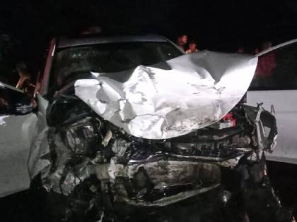 Two cars collided head-on near Satara; Five people were injured | साताऱ्याजवळ दोन कारची समोरासमोर धडक; पाच जण जखमी