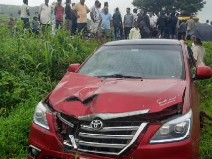 Former Sarpanch of Yelapur who went for morning walk dies on the spot in car accident eight injured | Sangli: मॉर्निंग वॉकला गेलेले येळापूरचे माजी सरपंच कारच्या धडकेत जागीच ठार, आठजण जखमी Former Sarpanch of Yelapur who went for morning walk dies on the spot in car accident eight injured | Sangli: मॉर्निंग वॉकला गेलेले येळापूरचे माजी सरपंच कारच्या धडकेत जागीच ठार, आठजण जखमी