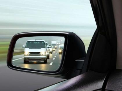 hyundai mobis builds camera monitoring system to replace vehicle side mirrors | आश्चर्य ! आता 'या' कारला साइड मिरर नसणार, लवकरच येणार बाजारात 